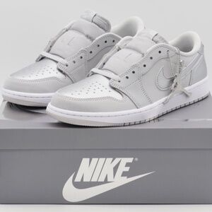 Nike Air Jordan 1 Retro OG Low ‘Metallic Silver’  - 9